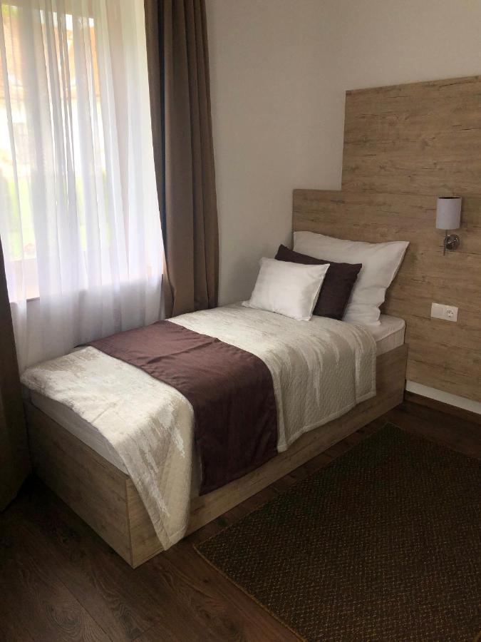 Galosfa Vendeghaz Hotel Ngoại thất bức ảnh