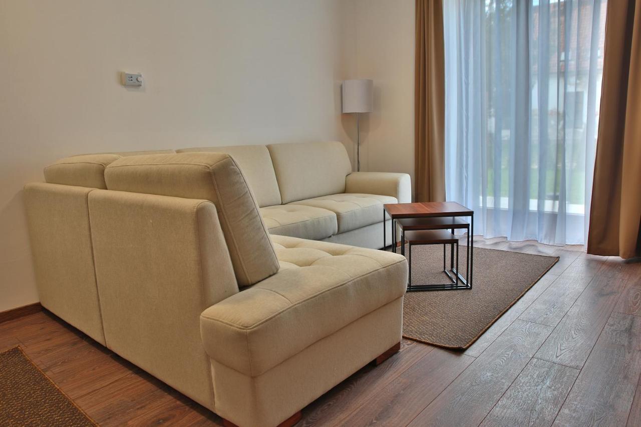Galosfa Vendeghaz Hotel Ngoại thất bức ảnh