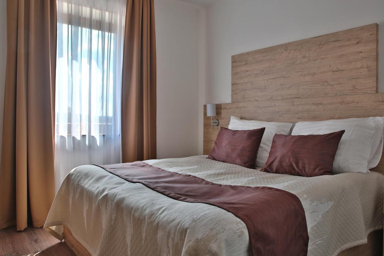 Galosfa Vendeghaz Hotel Ngoại thất bức ảnh